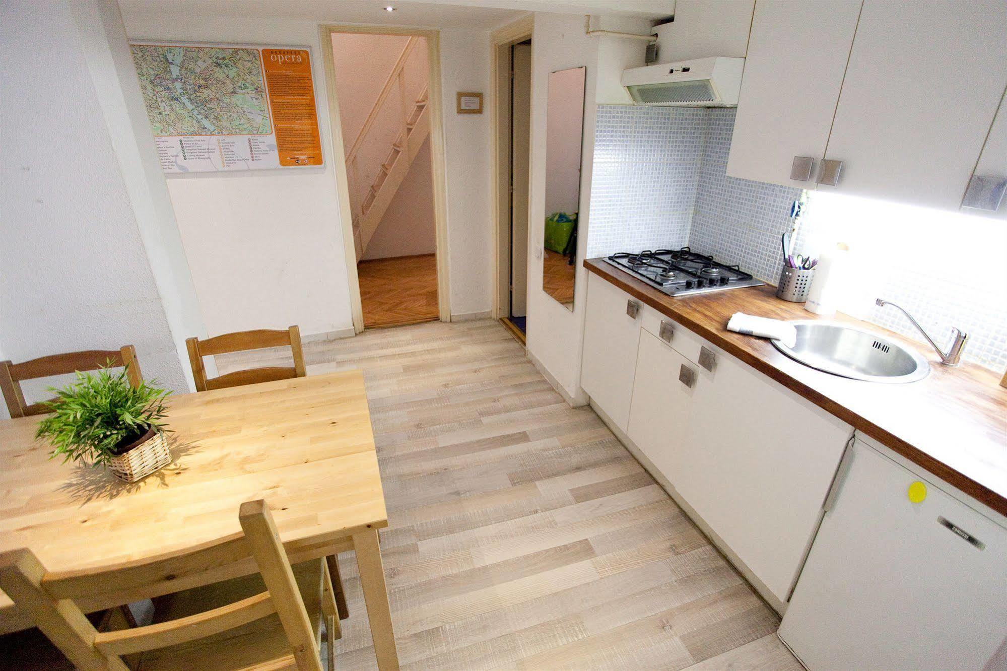 Budapest Easy Flat Opera Luaran gambar