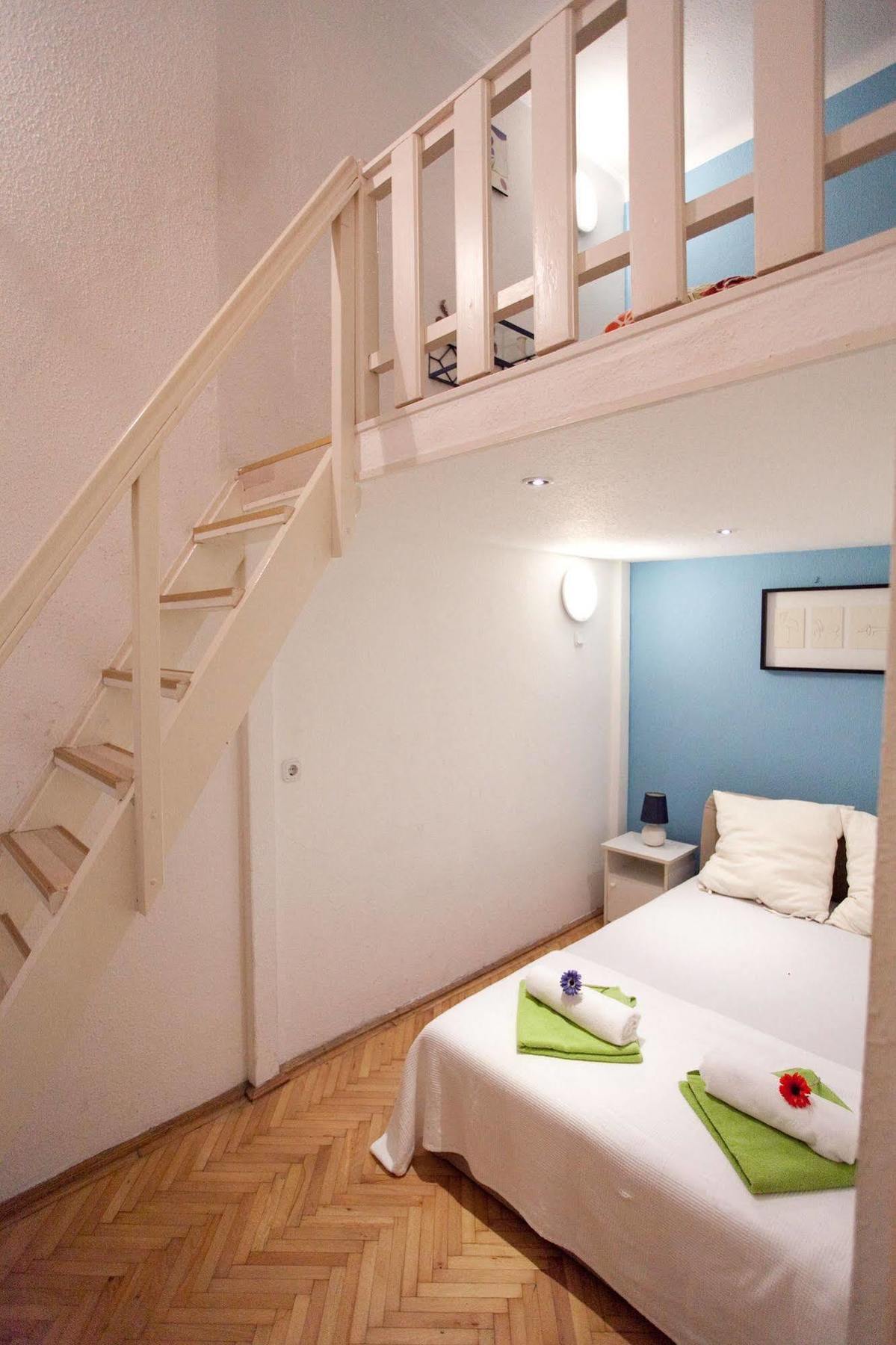 Budapest Easy Flat Opera Luaran gambar
